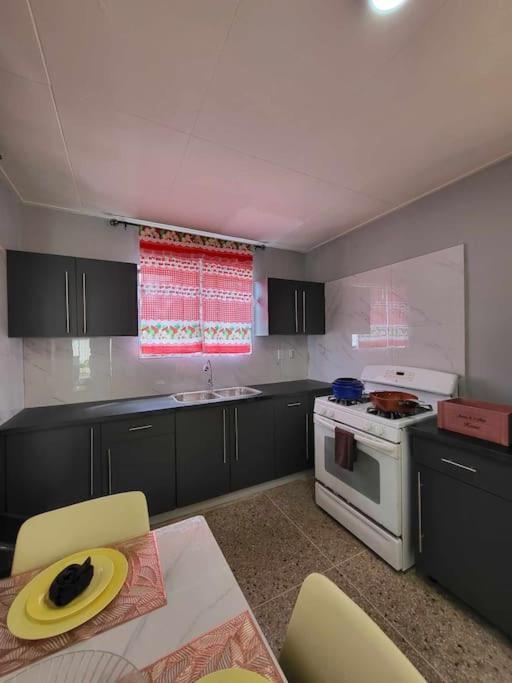 Welcome To Our Cozy Apartment! Willemstad Buitenkant foto